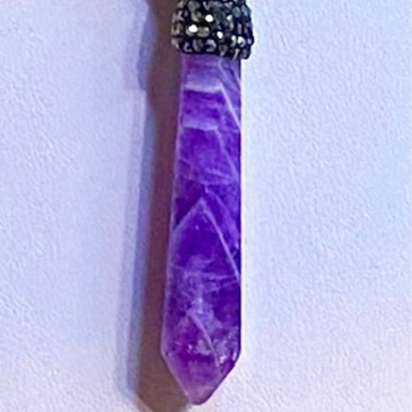 💖 Amethyst Crystal with a dark gun smoke beading & chain. /36 in /N151 - Picture 2 of 4